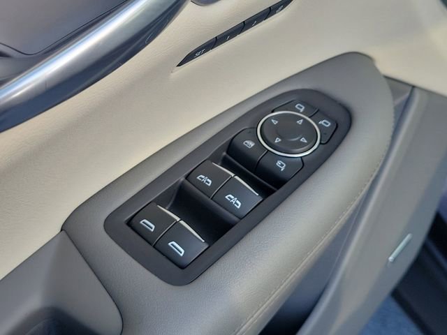 Used 2021 Cadillac XT5 Premium Luxury FWD image 23