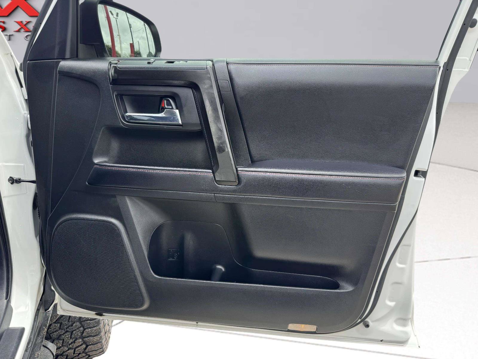 Used 2019 Toyota 4Runner TRD Off-Road AWD/4WD image 54