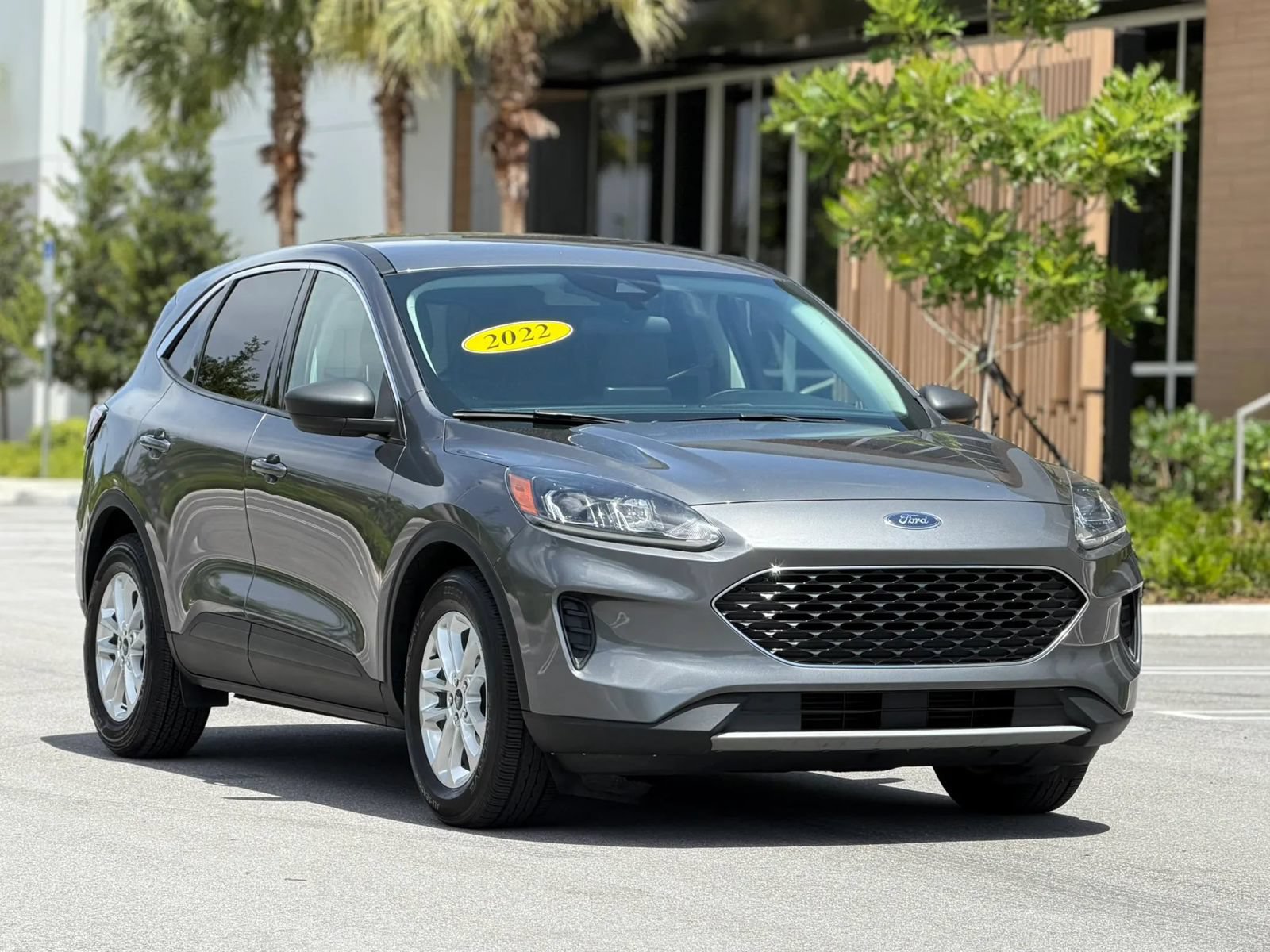 Used 2022 Ford Escape SE w/ Convenience Package