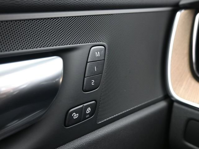 New 2026 Volvo XC60 B5 Core w/ Climate Package image 29