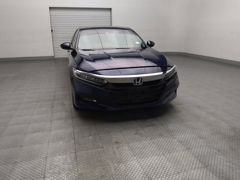 Used 2018 Honda Accord Touring image 14