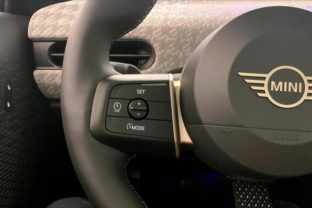 Certified 2025 MINI Cooper S image 18