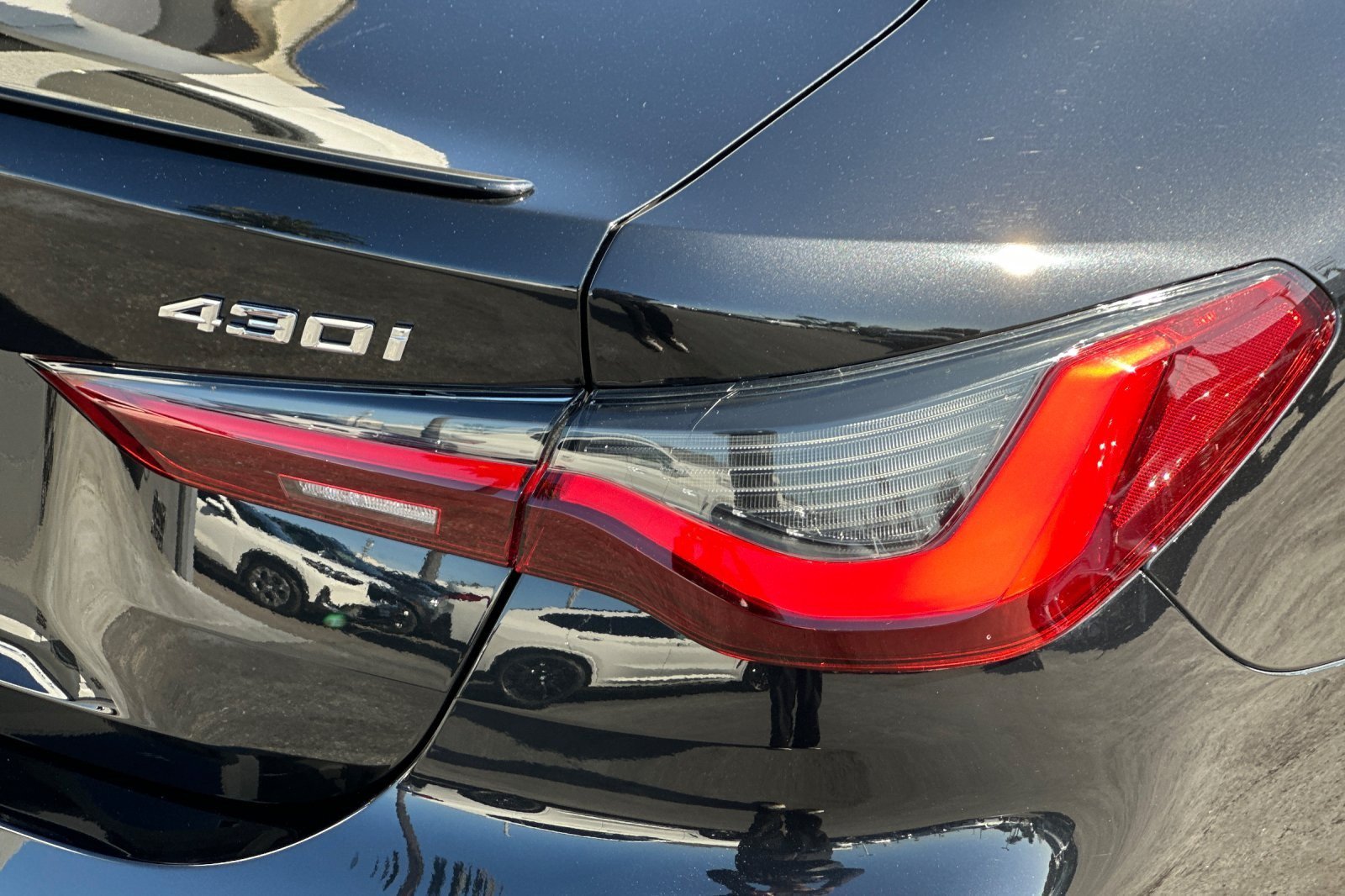 Used 2025 BMW 430i Coupe w/ M Sport Package RWD image 26