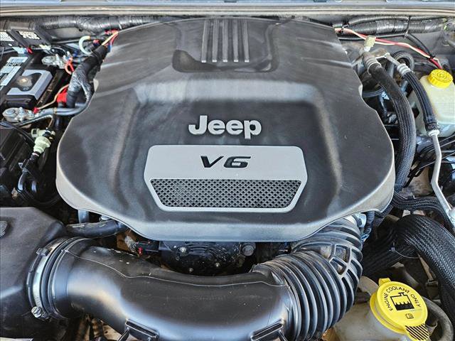 Used 2015 Jeep Wrangler Unlimited Sahara image 19