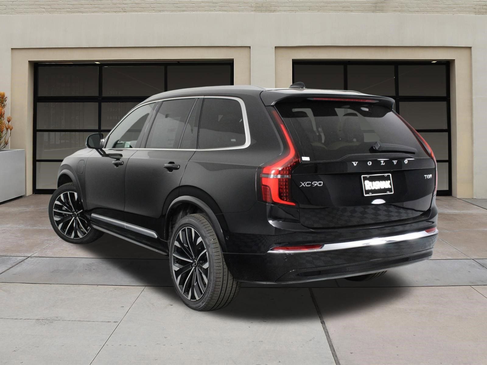 New 2026 Volvo XC90 T8 Ultra image 3