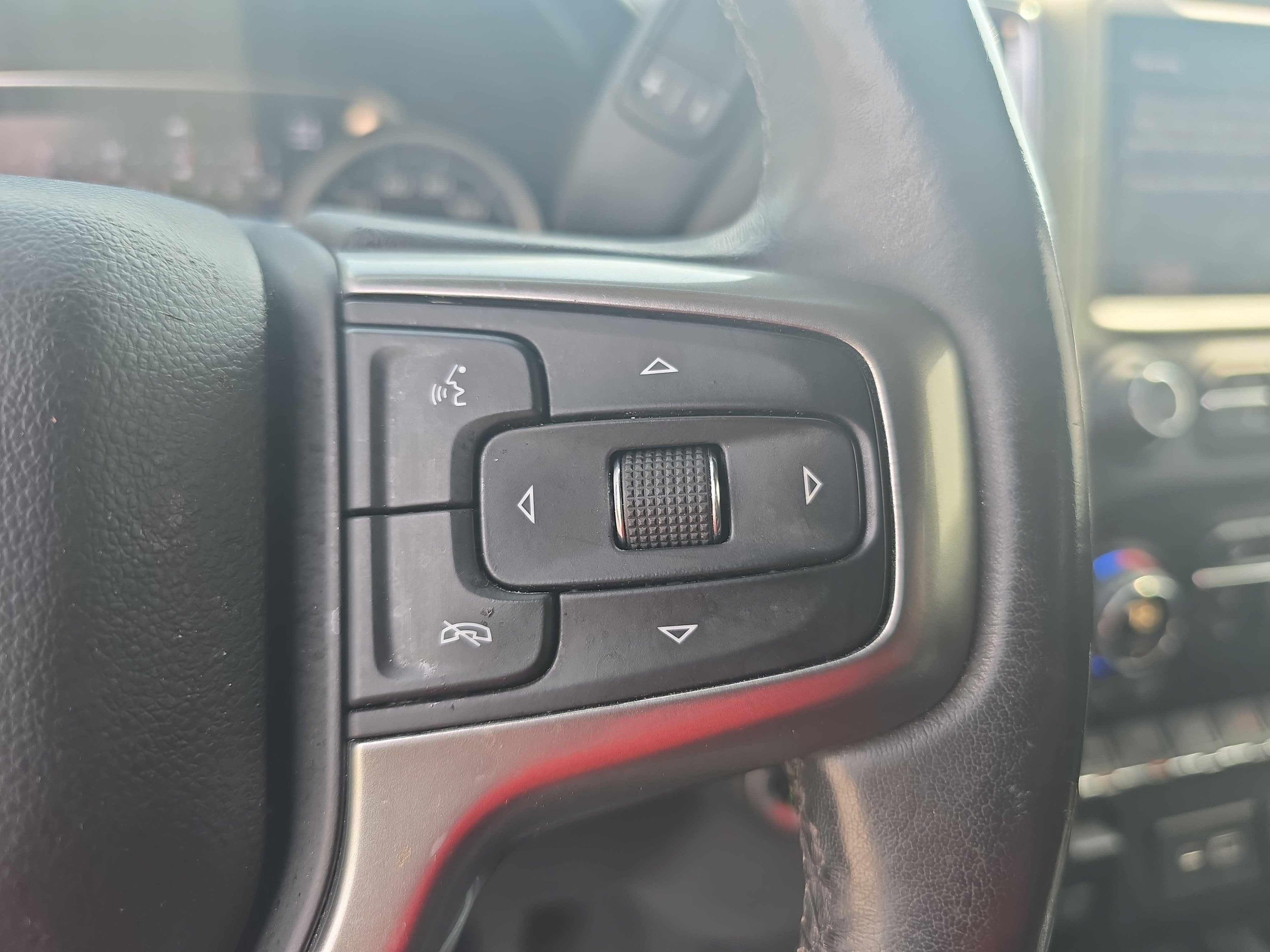 Used 2019 Chevrolet Silverado 1500 LTZ w/ LTZ Plus Package AWD/4WD image 17