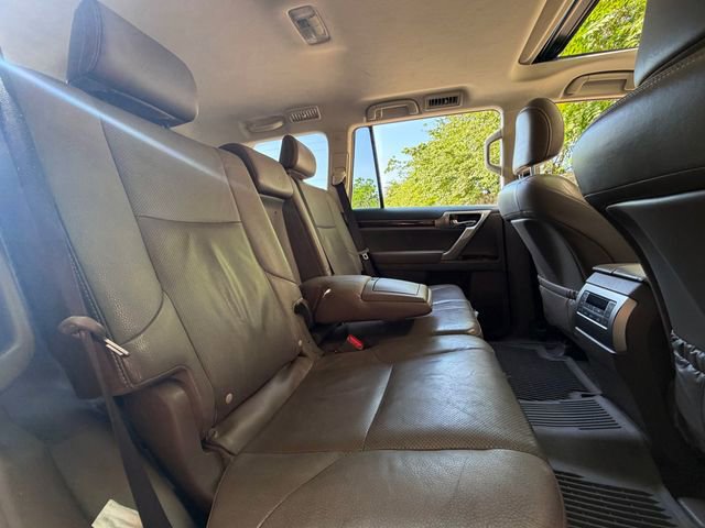 Used 2018 Lexus GX 460 Premium w/ Premium Package AWD/4WD image 39