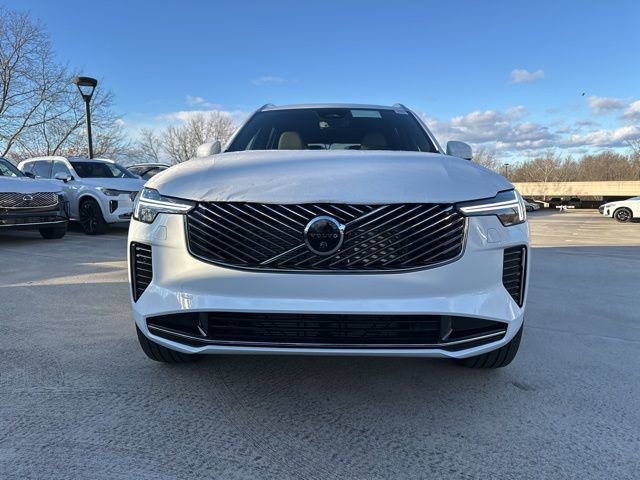New 2026 Volvo XC90 B6 Plus w/ Protection Package Premier image 2