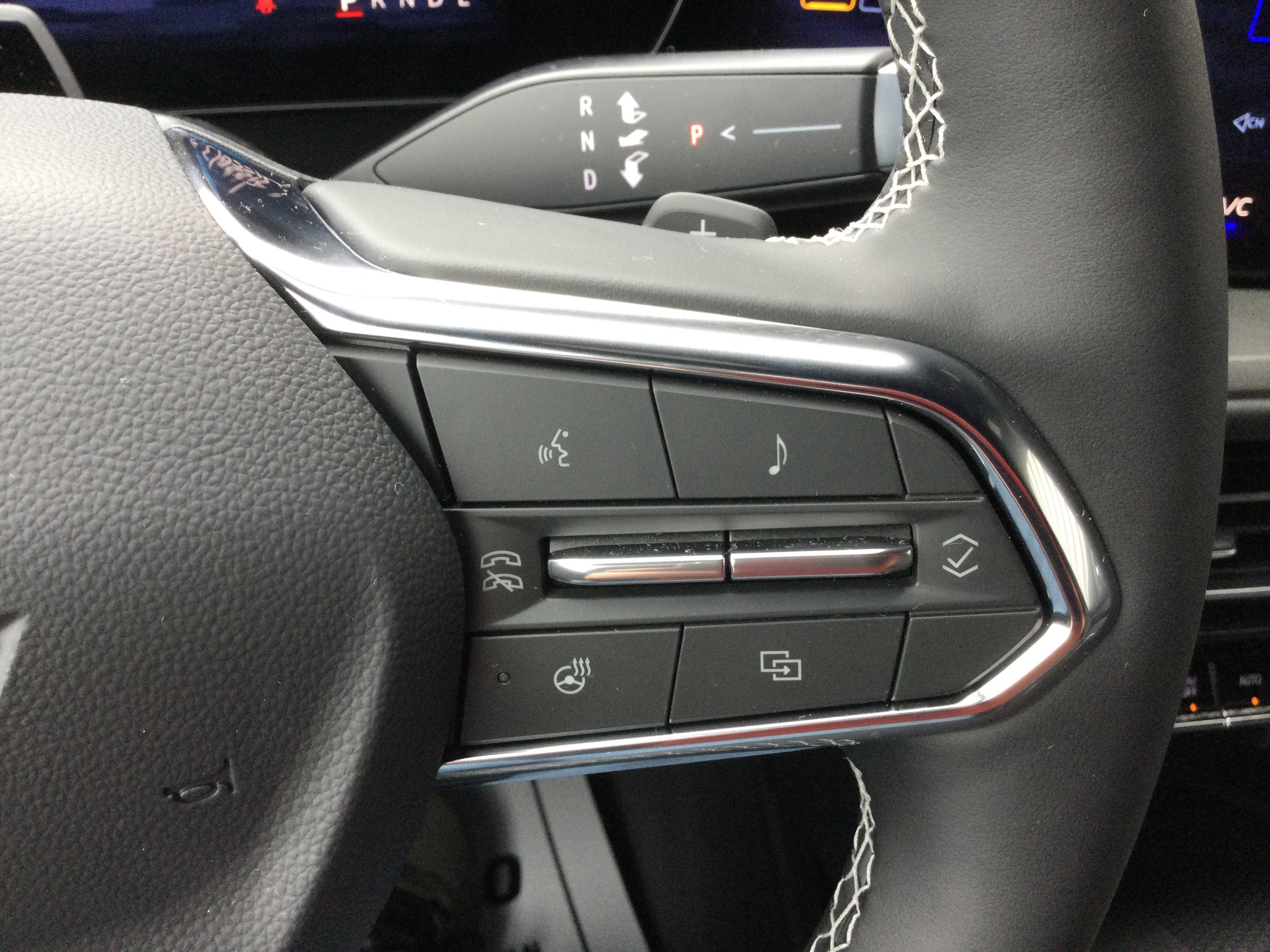 New 2026 Chevrolet Traverse LT w/ Enhanced Driving Package image 14