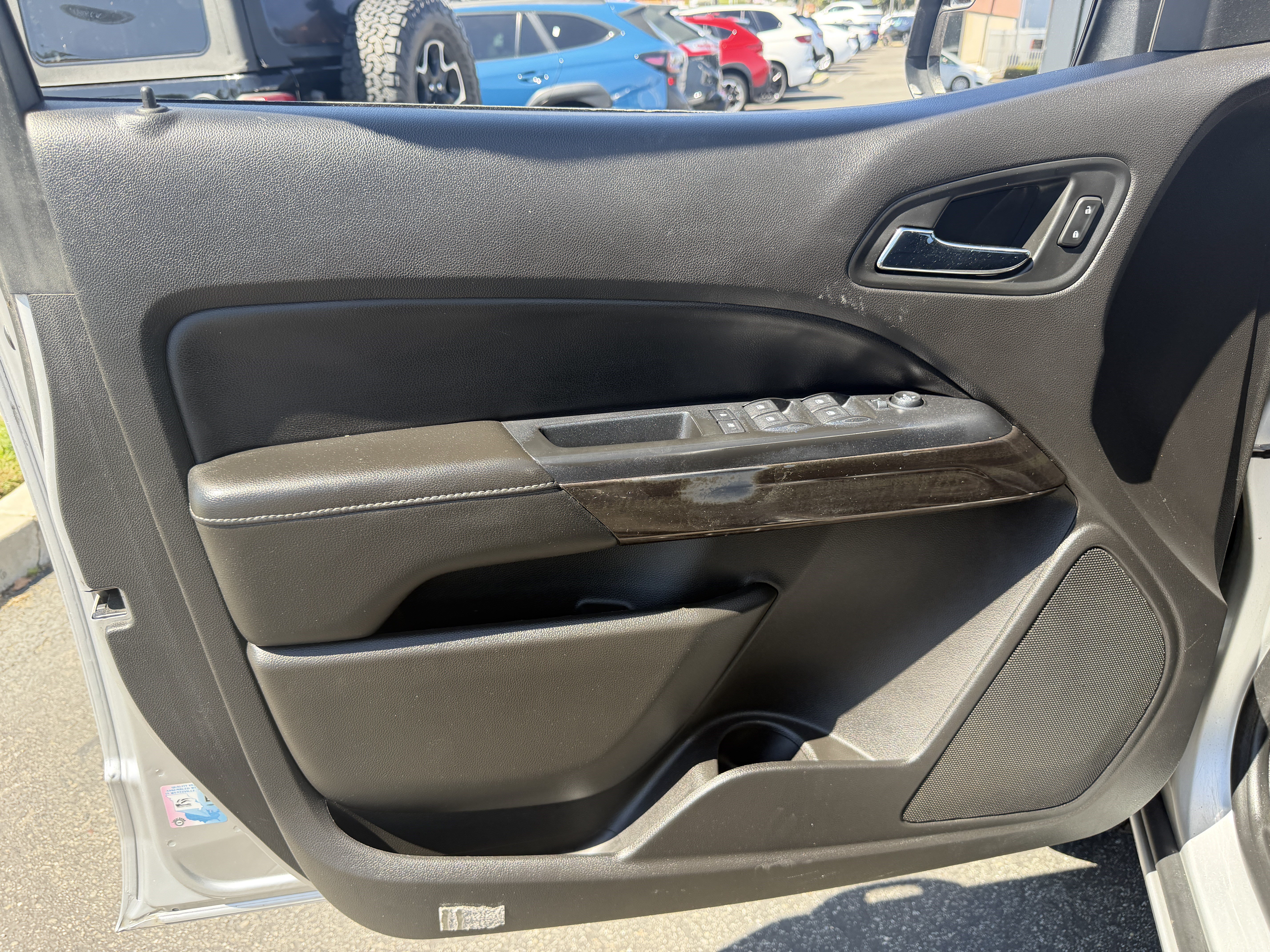 Used 2016 GMC Canyon SLE w/ SLE Convenience Package RWD image 12