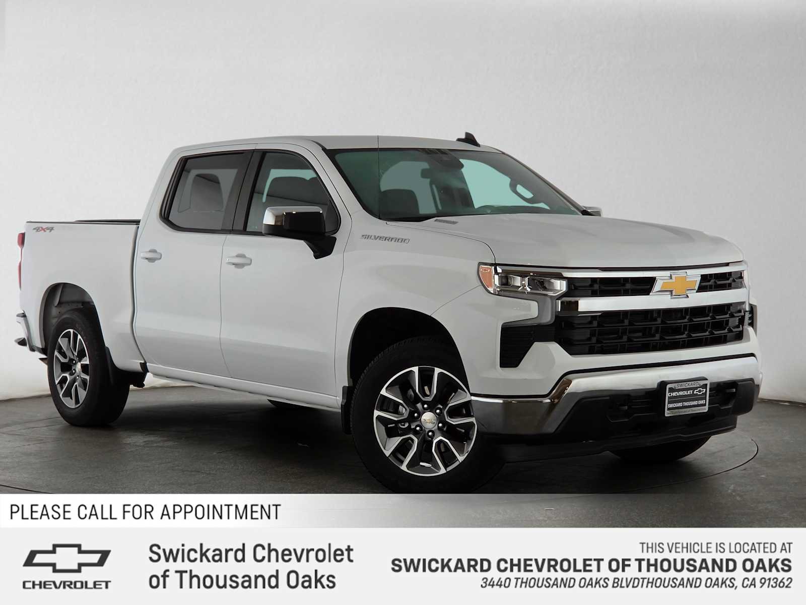 Used 2024 Chevrolet Silverado 1500 LT AWD/4WD image 1