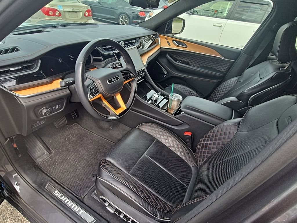 Used 2023 Jeep Grand Cherokee L Summit image 13