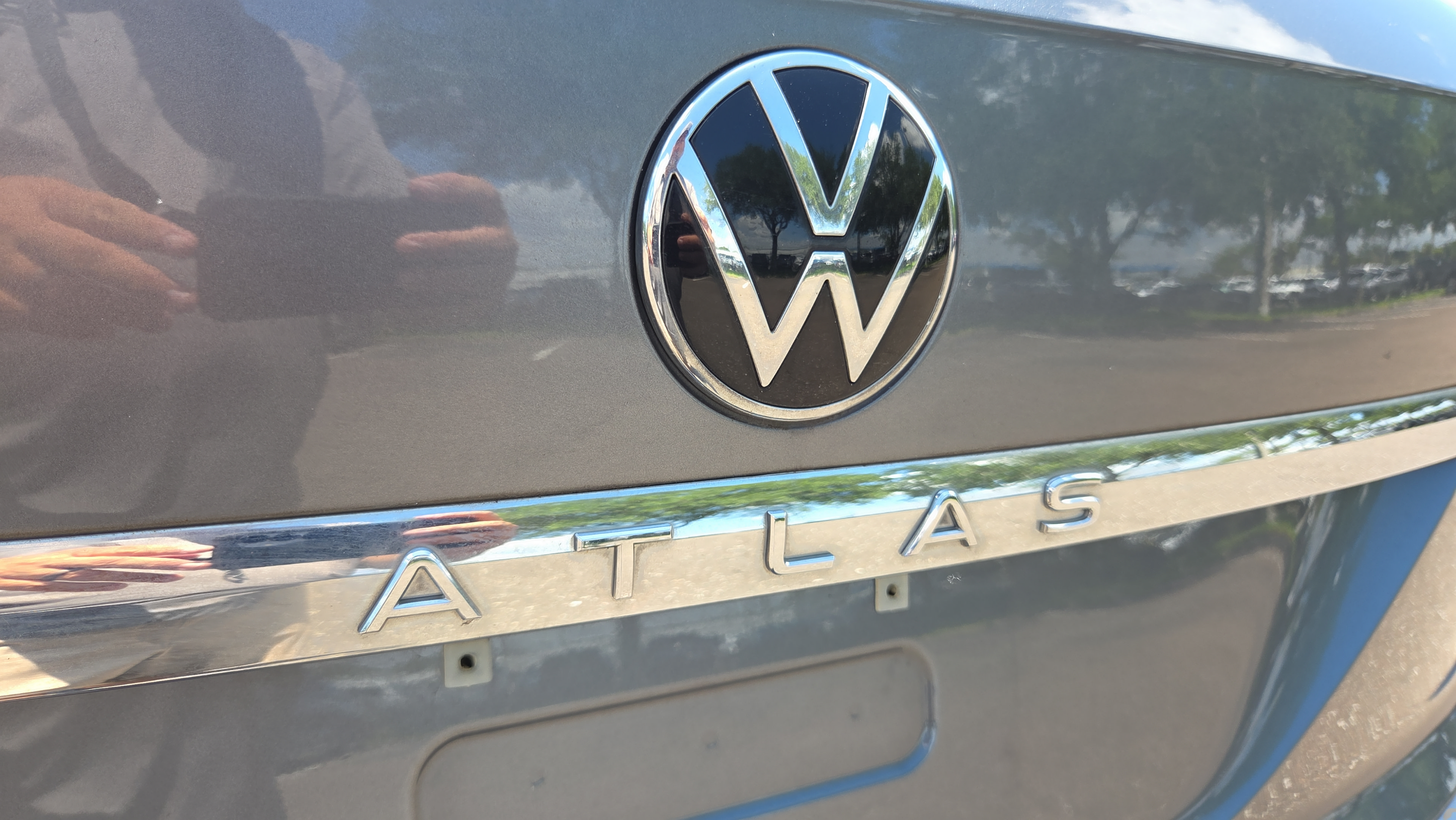 Used 2021 Volkswagen Atlas Cross Sport SE w/ Panoramic Sunroof Package FWD image 33