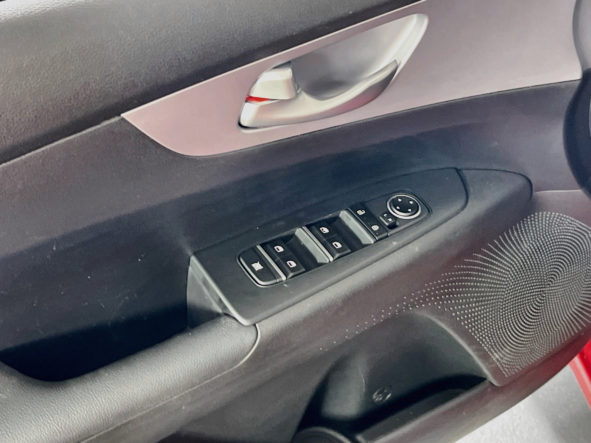Used 2024 Kia Forte LXS w/ LXS Technology Package FWD image 17