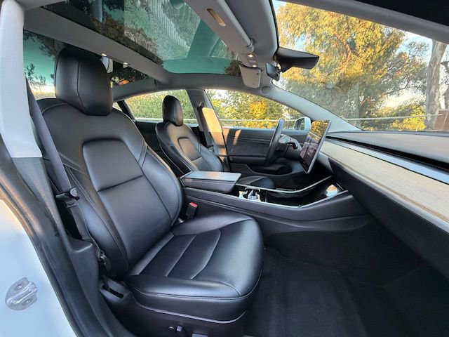 Used 2018 Tesla Model 3 Long Range image 8