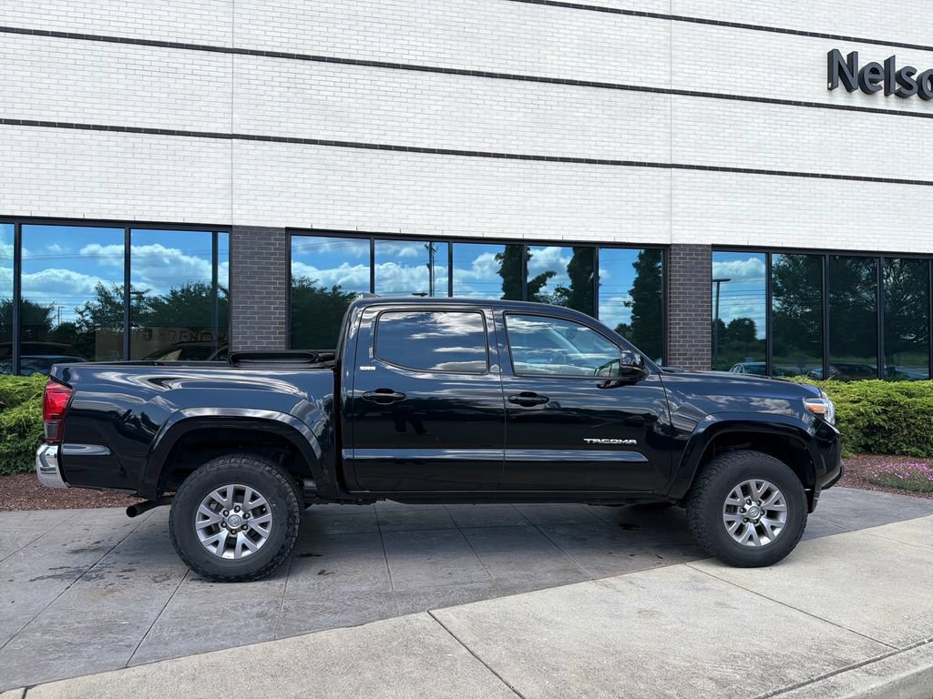 Used 2019 Toyota Tacoma SR5 RWD image 4