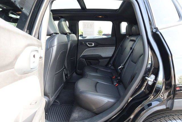 Used 2025 Jeep Compass Latitude w/ Sun & Sound Group image 22