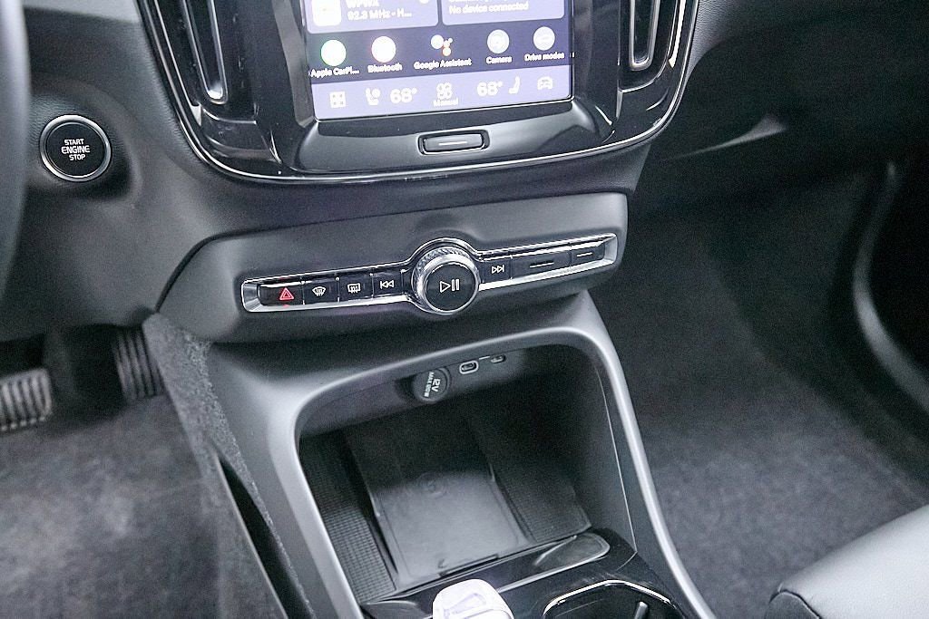 New 2026 Volvo XC40 B5 Plus w/ Protection Package Premier image 20