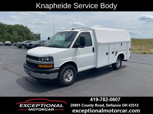 Used 2020 Chevrolet Express 3500 w/ Power Convenience Package RWD image 1