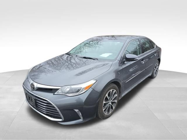 Used 2018 Toyota Avalon XLE Premium w/ All Weather Liner Package image 3