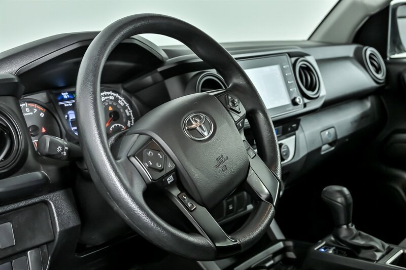 Used 2022 Toyota Tacoma SR AWD/4WD image 19