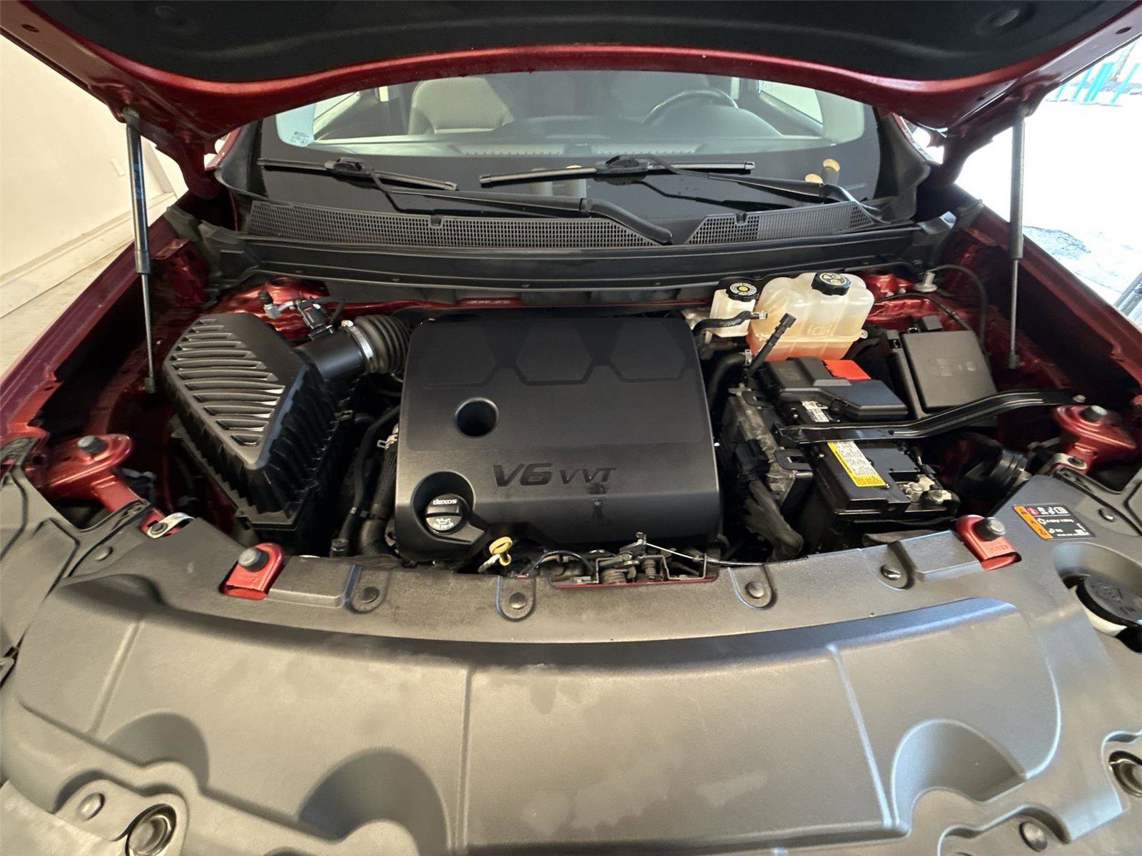 Used 2020 Chevrolet Traverse LT w/ Driver Confidence II Package image 17