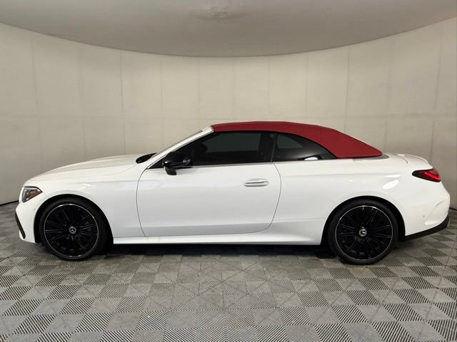 Used 2024 Mercedes-Benz CLE 450 4MATIC Cabriolet video 3