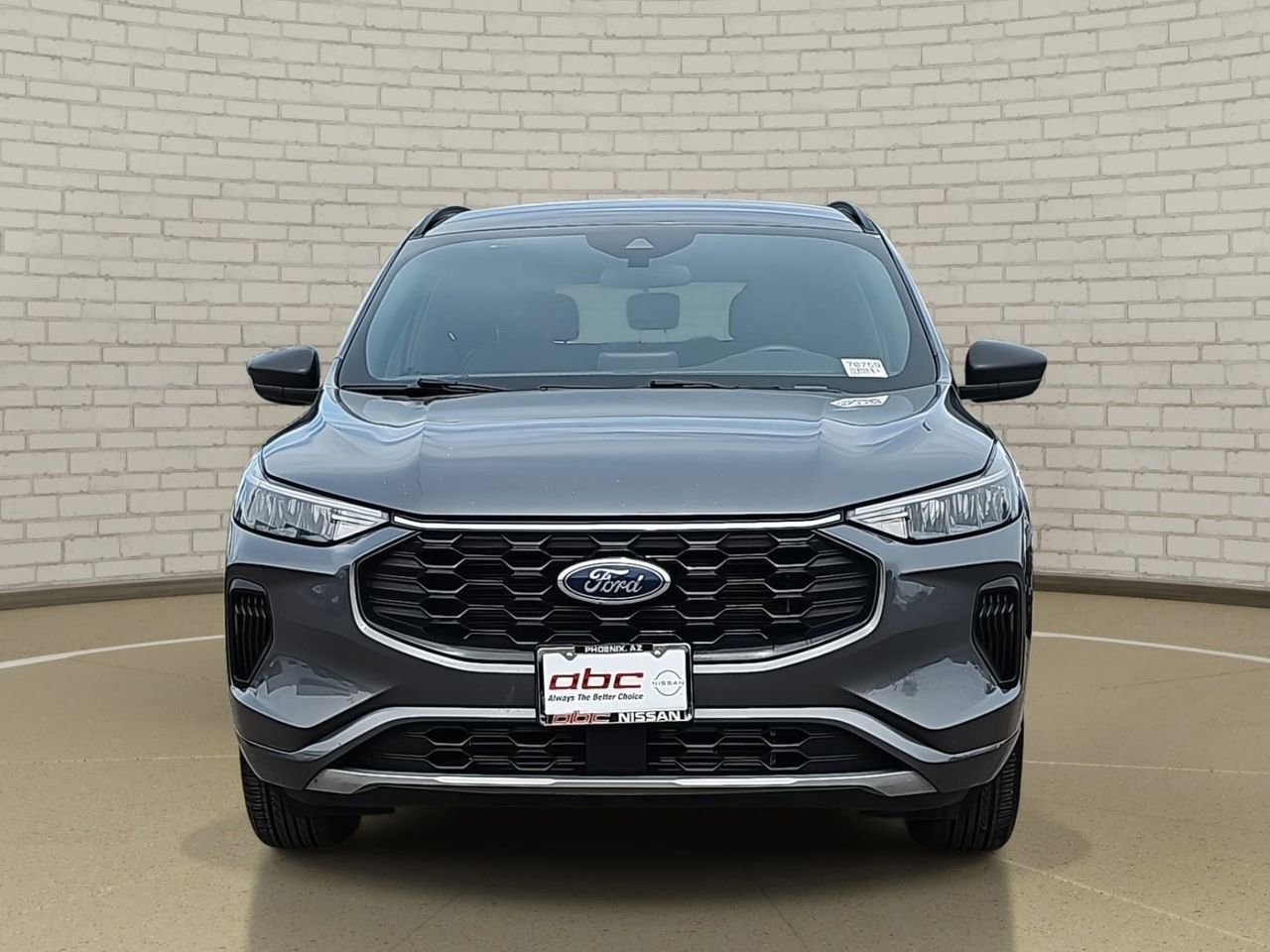 Used 2024 Ford Escape ST-Line image 2