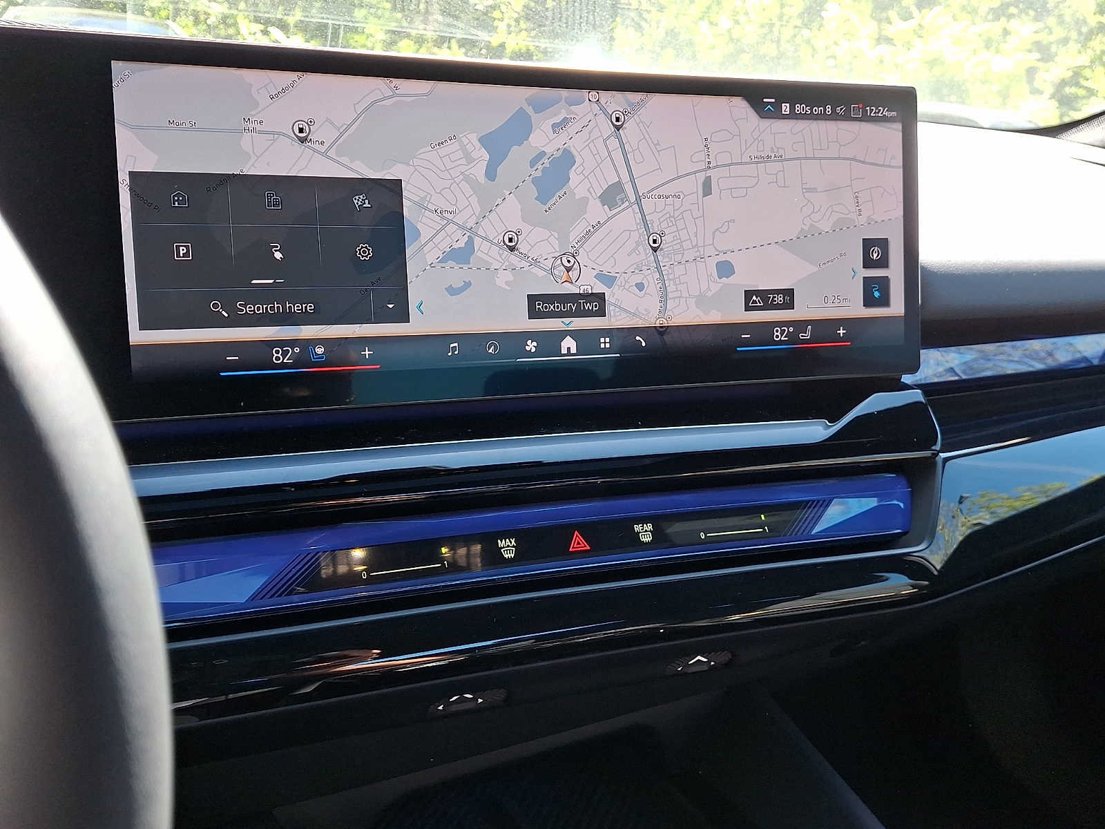 Used 2024 BMW i5 eDrive40i w/ Premium Package RWD image 17