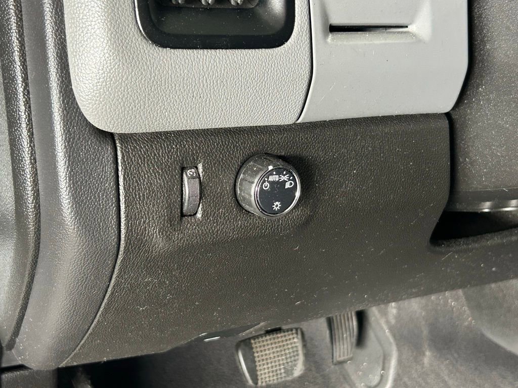 Used 2021 Chevrolet Colorado W/T w/ WT Convenience Package RWD image 49