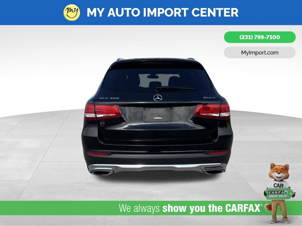 Used 2017 Mercedes-Benz GLC 300 4MATIC image 4