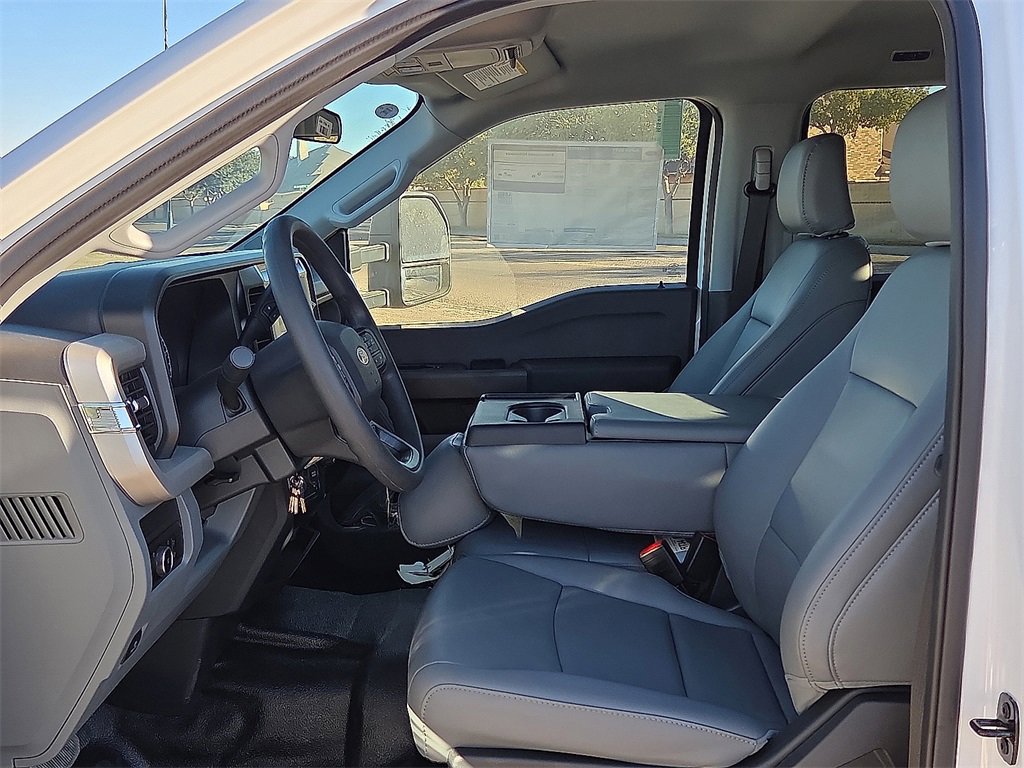 New 2025 Ford F350 XL w/ XL Chrome Package image 17