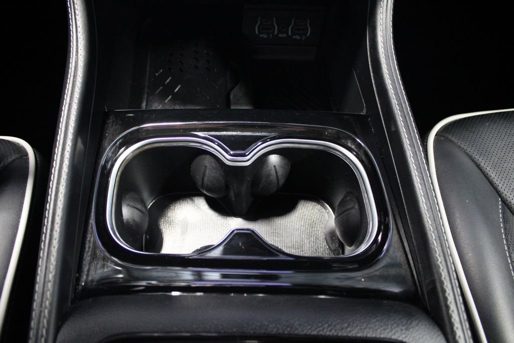 Used 2025 Chrysler Pacifica Limited FWD image 28