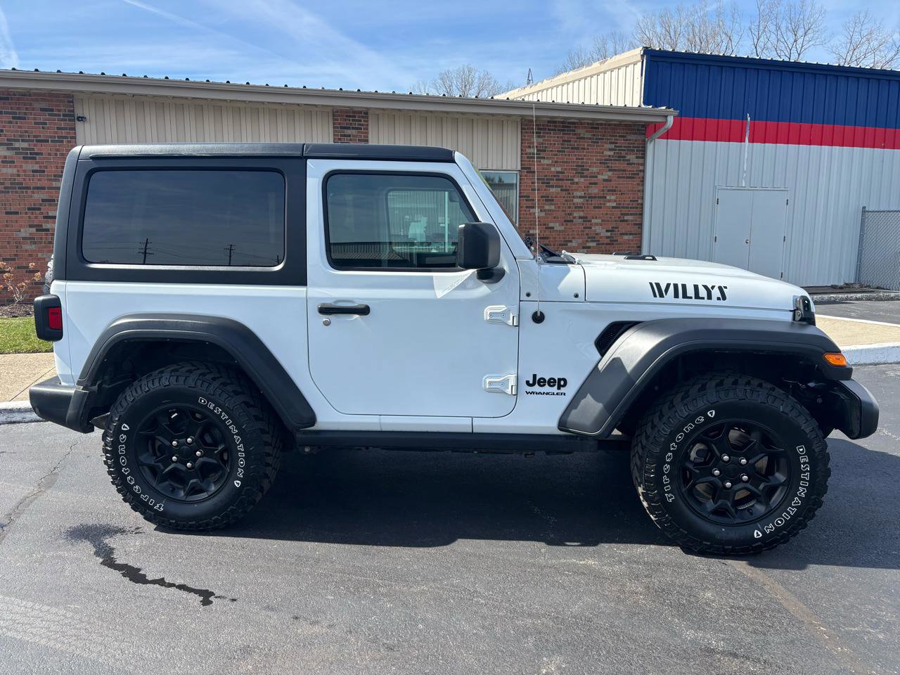 Used 2022 Jeep Wrangler Sport image 2