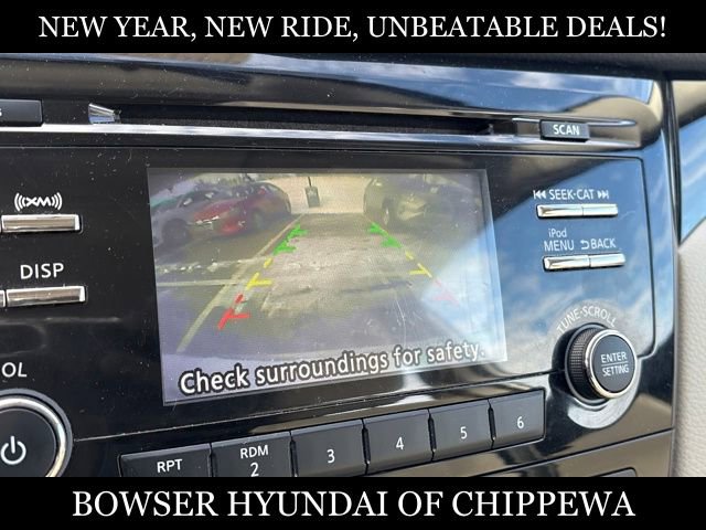 Used 2018 Nissan Rogue Sport SV image 15