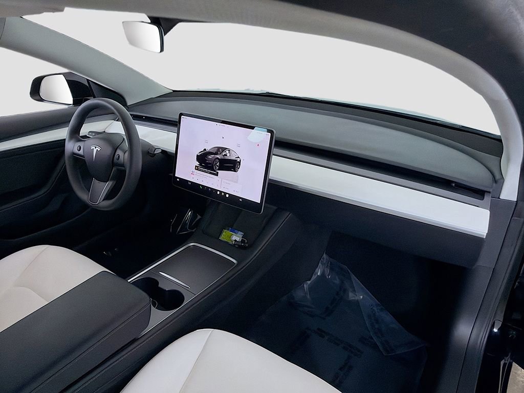 Used 2023 Tesla Model 3 Standard Range image 20
