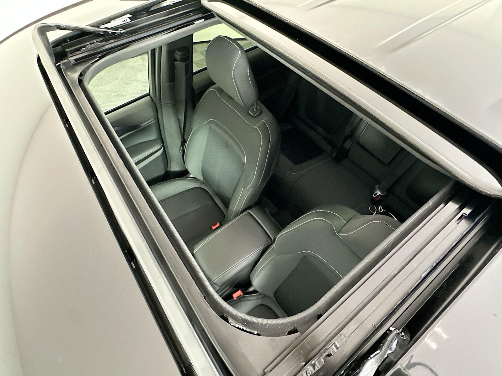 New 2026 Jeep Grand Cherokee Laredo X AWD/4WD image 22