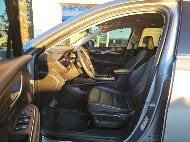 Used 2023 Buick Envision Avenir image 9