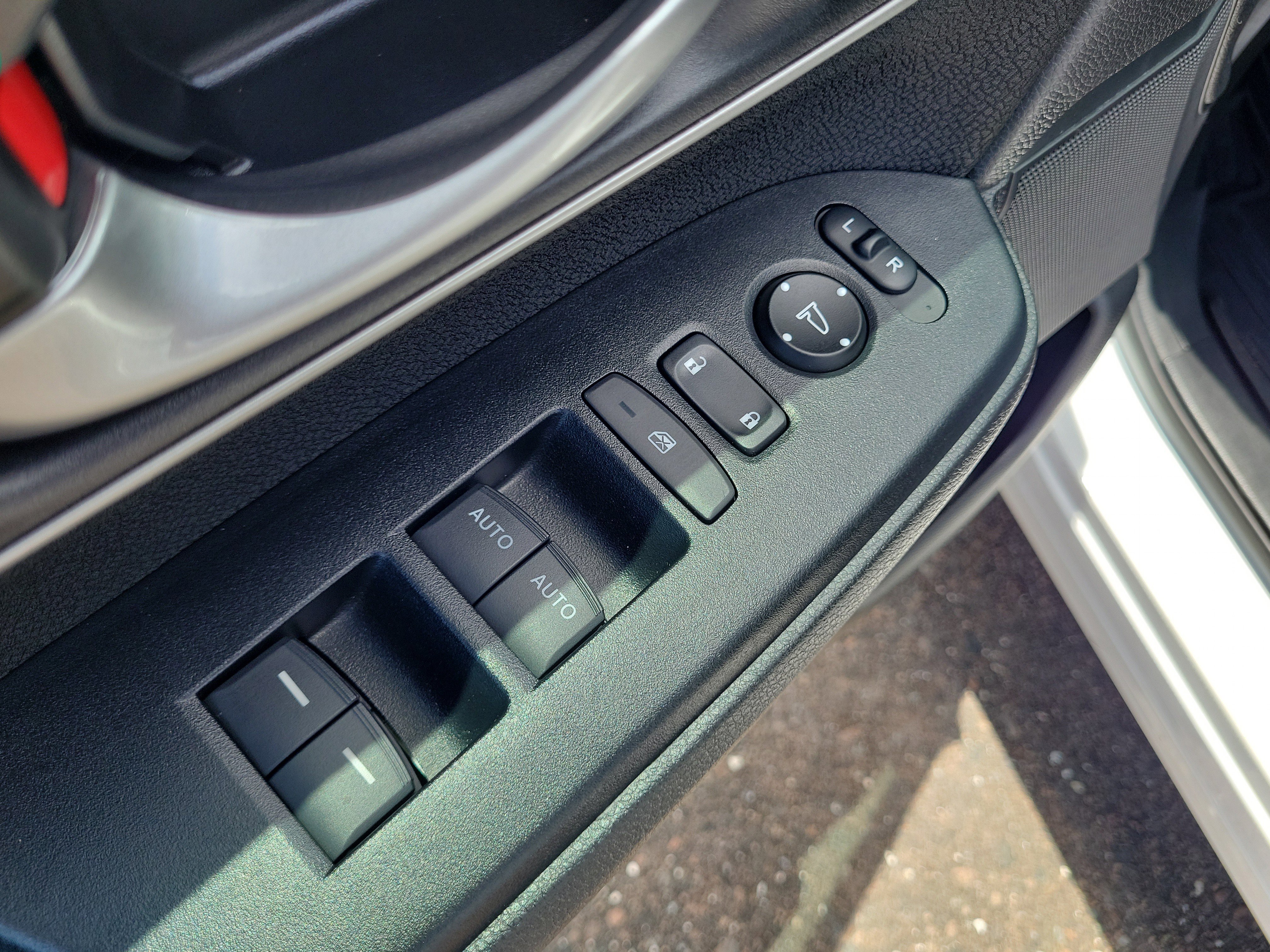 Used 2019 Honda CR-V EX image 24