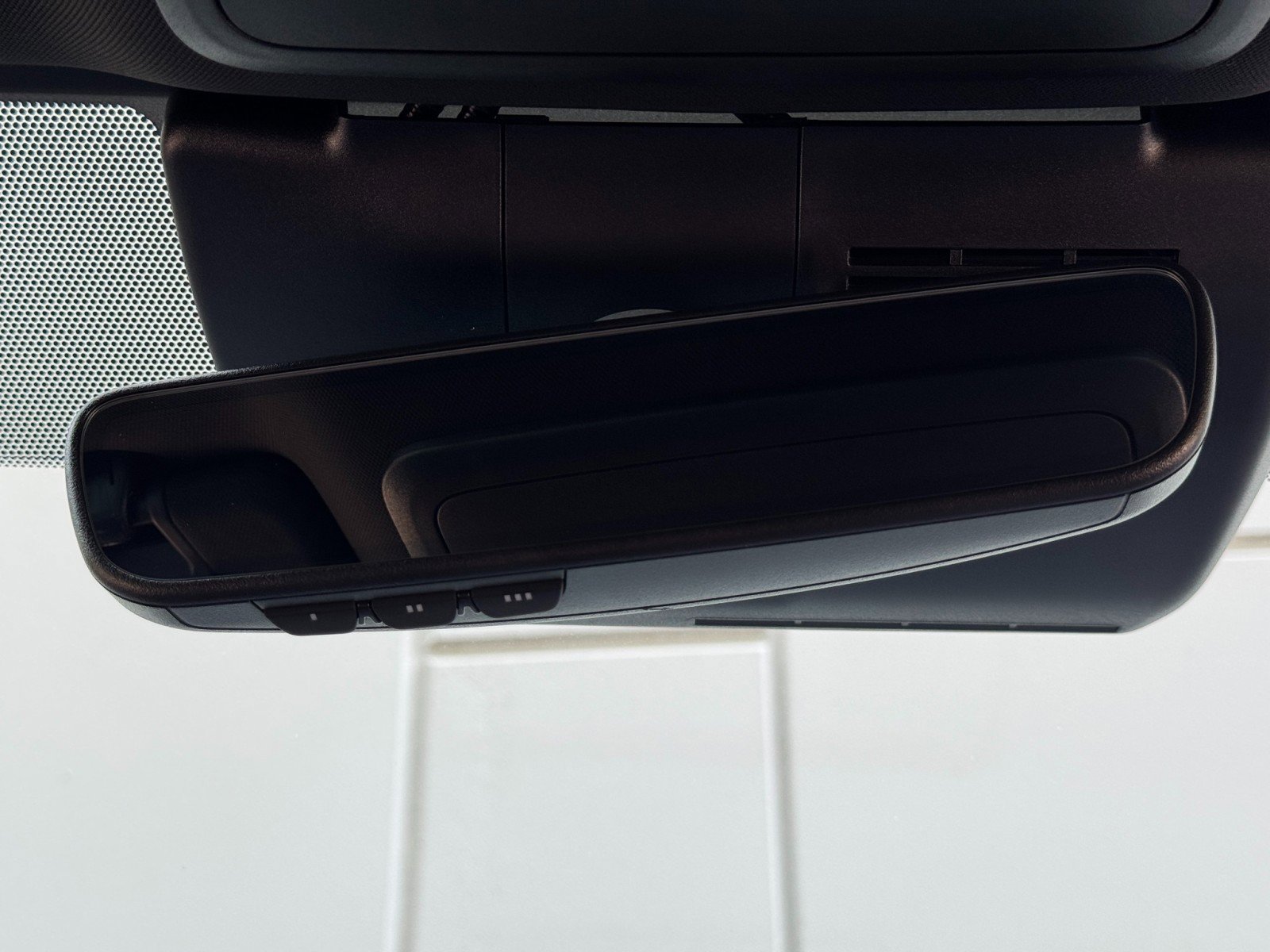 Used 2024 Toyota Tacoma SR5 w/ SR5 Upgrade Package image 32