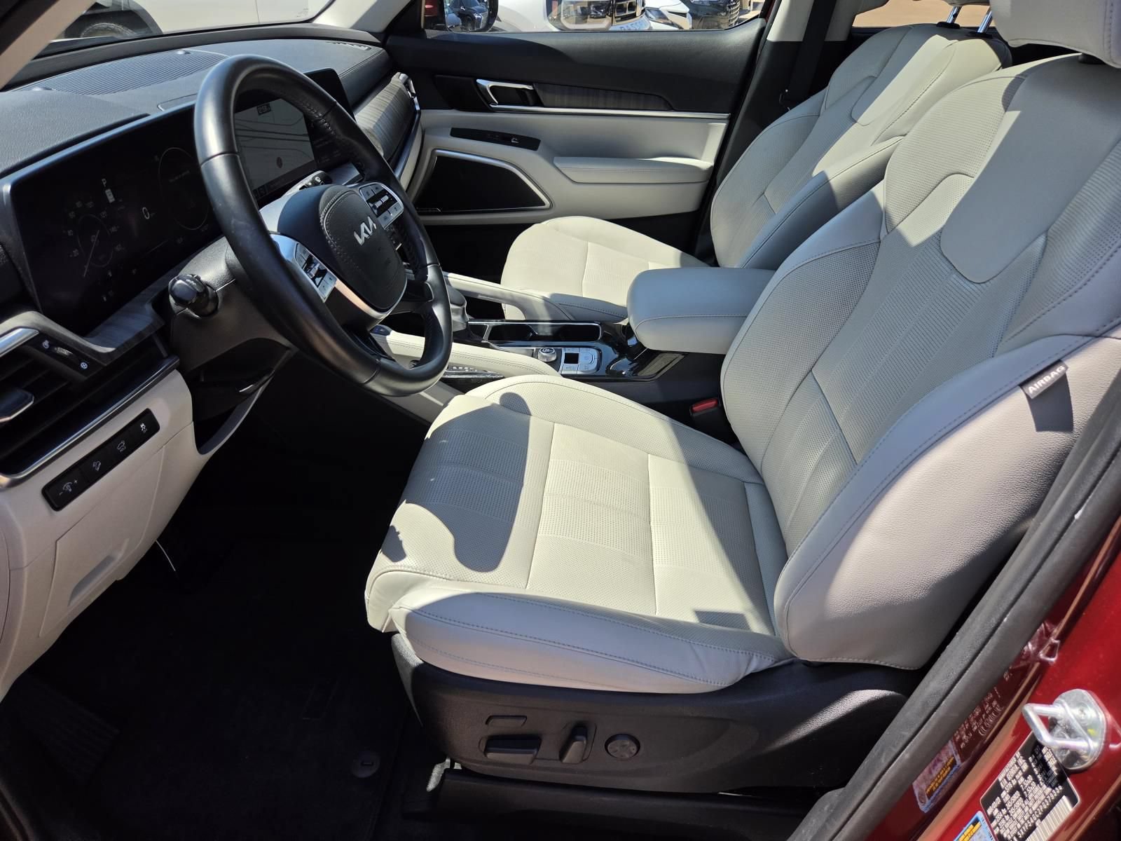 Used 2023 Kia Telluride SX FWD image 21