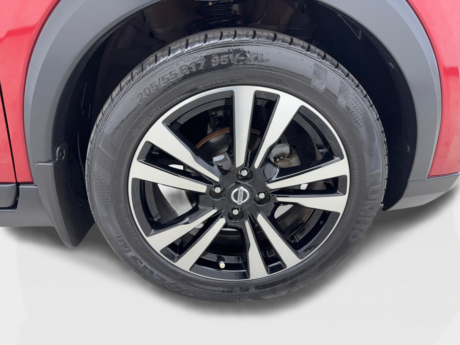 Used 2019 Nissan Kicks SR w/ Exterior Package FWD image 52