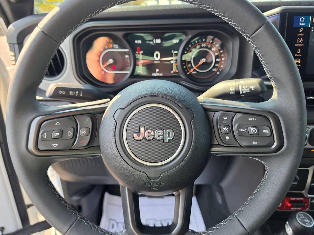 Used 2026 Jeep Gladiator Sport AWD/4WD image 17