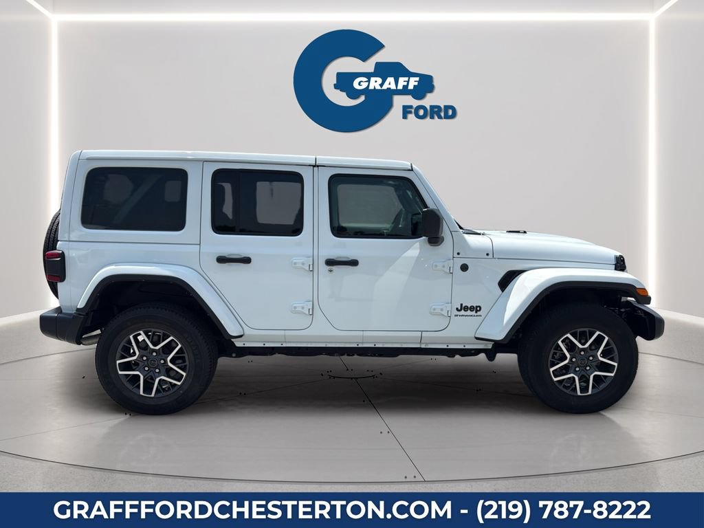 Used 2025 Jeep Wrangler Unlimited Sahara AWD/4WD image 6