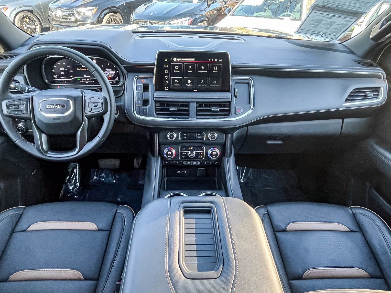 Used 2023 GMC Yukon XL AT4 w/ AT4 Premium Plus Package image 11