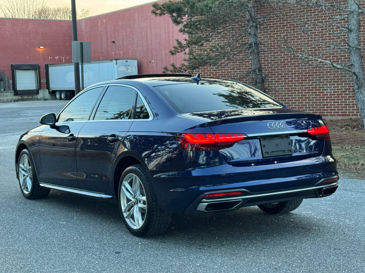 Used 2020 Audi A4 2.0T Premium Plus w/ Premium Plus Package image 4