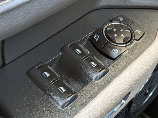 Used 2022 Ford Expedition Limited image 27