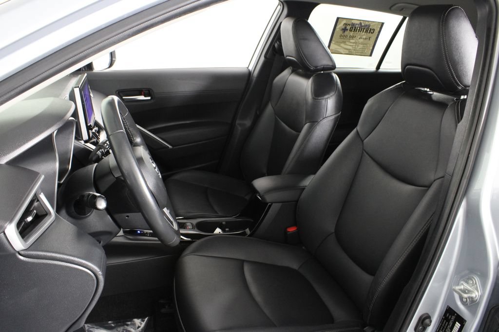 Used 2024 Toyota Corolla Cross XLE FWD image 19