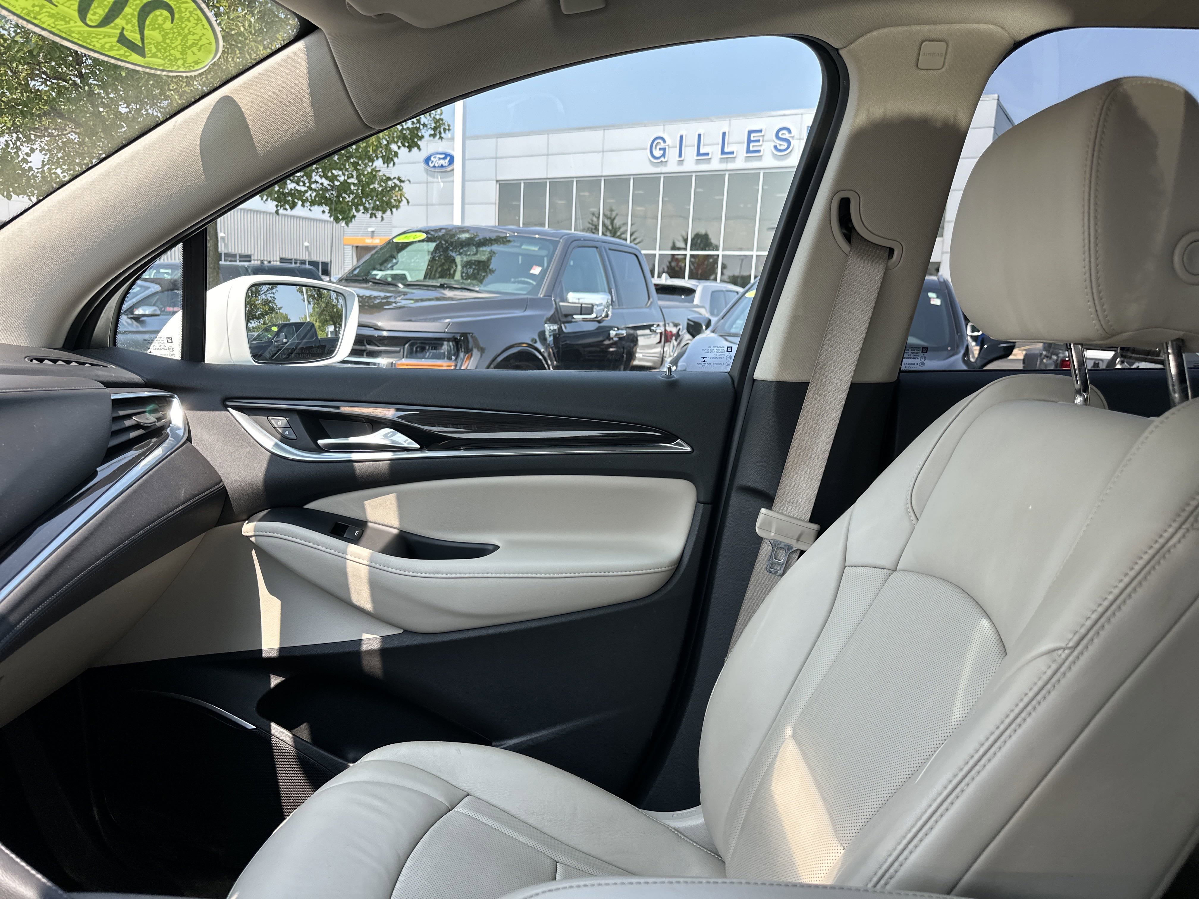 Used 2019 Buick Enclave Essence image 22