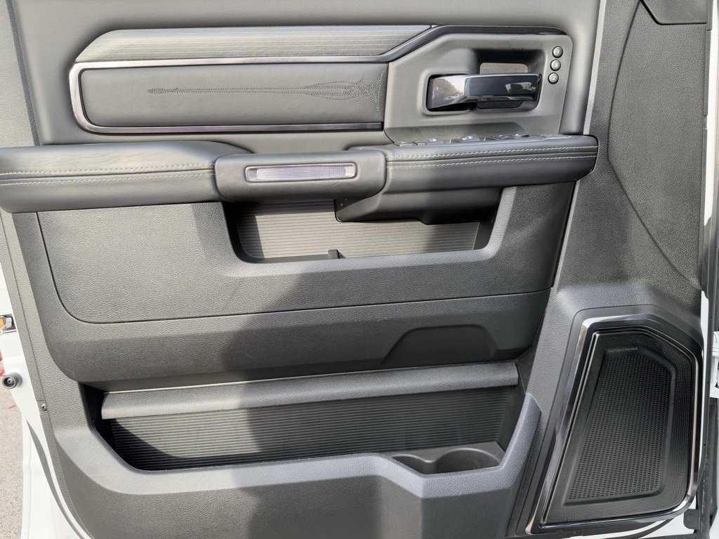 Used 2024 RAM 2500 Limited image 24